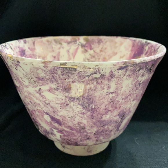 Beautiful Vintage Bowl - Picture 3 of 7